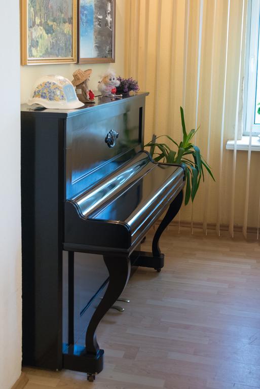 Pensjonat Kawiarni Muzealnej Goluchow Bagian luar foto